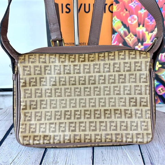 FENDI vintage Zucca canvas crossbody bag - Picture 3 of 15